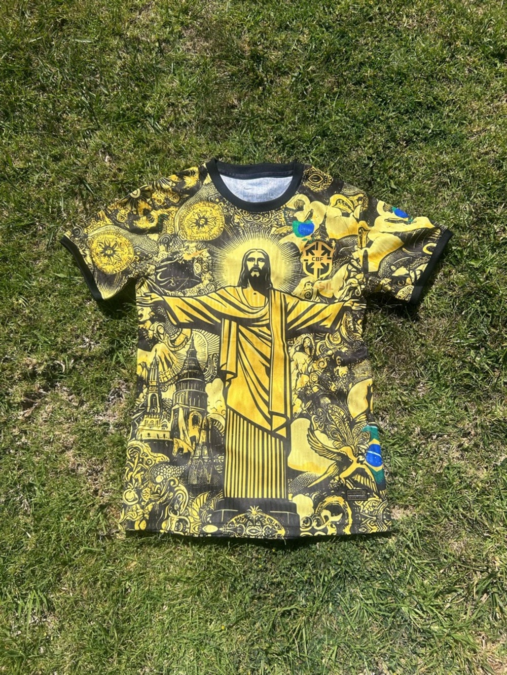 Brazil Christ the Redeemer Jersey (Medium)